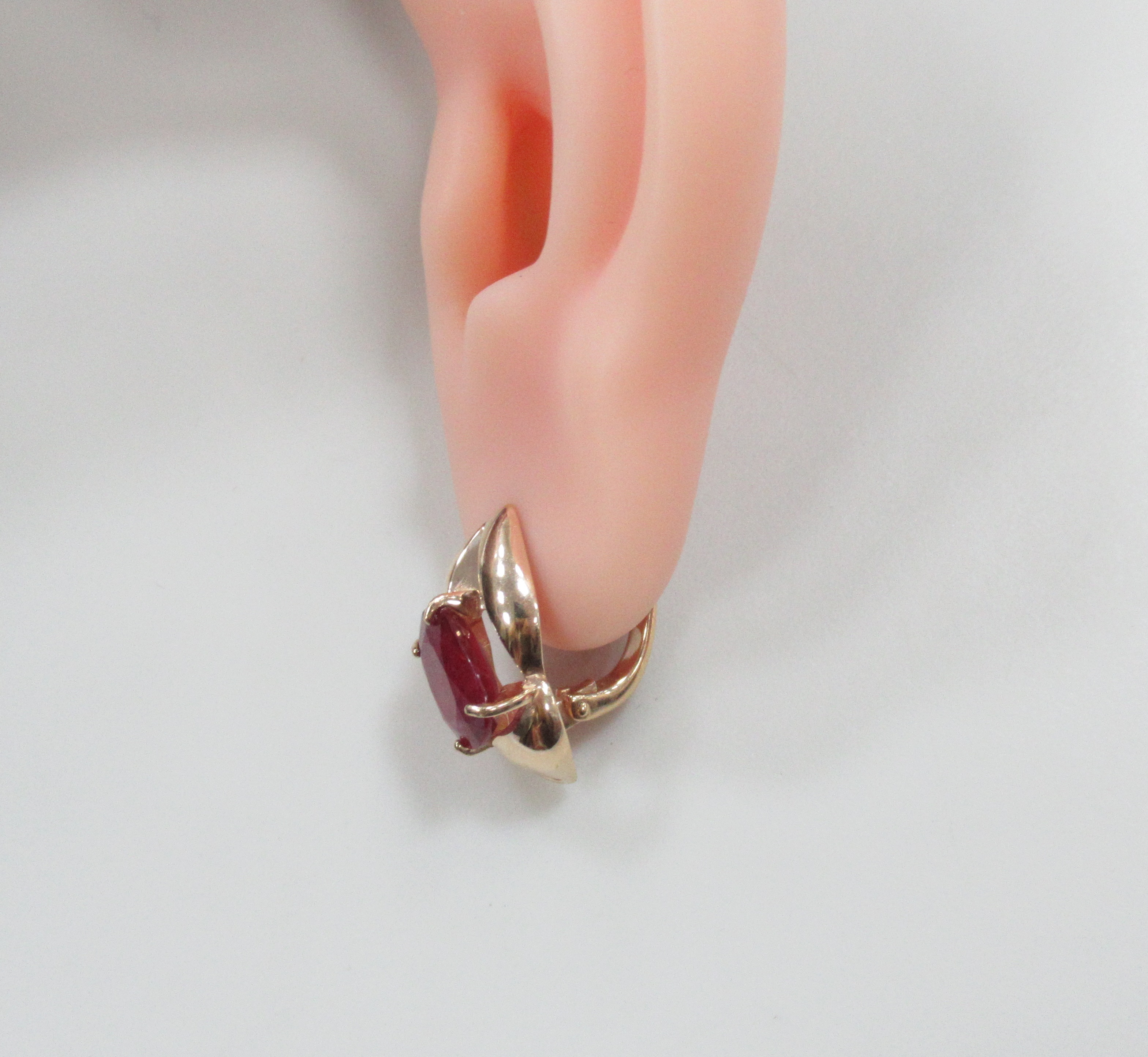 Серебряные серьги с рубинами